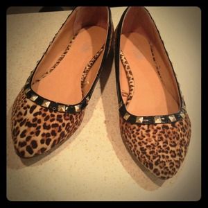Cute Cheetah Print flats!