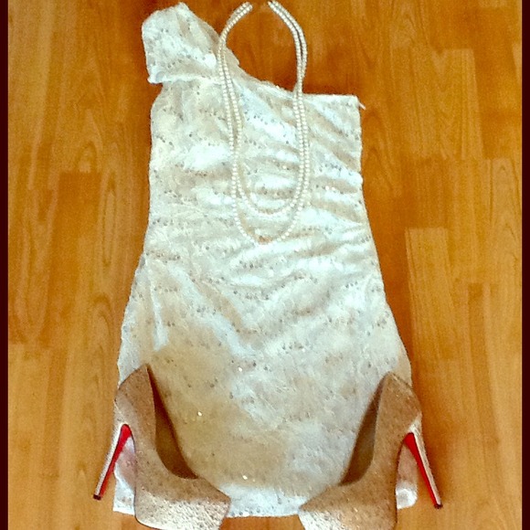 Dresses & Skirts - 🌹Lace Dress🌹