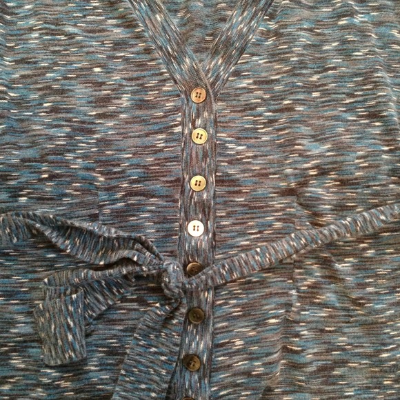 Sold in bundle. Saks Fifth Avenue Sweater Cardigan - Picture 3 of 3