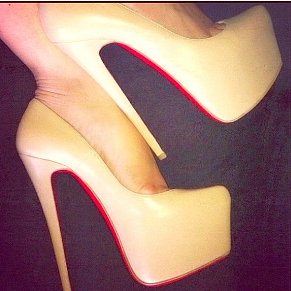 looking for CL Daffodiles in nude or nude patent