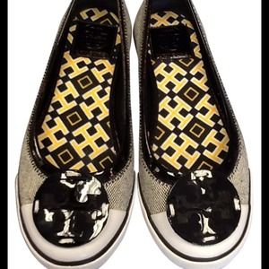 TORY BURCH SLIP-ON SNEAKERS BLACK & WHITE