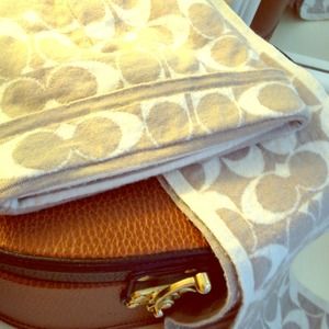 Reserved🌟❗Hat & Scarf Authentic Coach Set