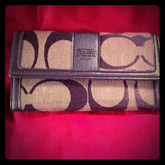 Clutches & Wallets - ✅INSPIRED Coach wallet✅