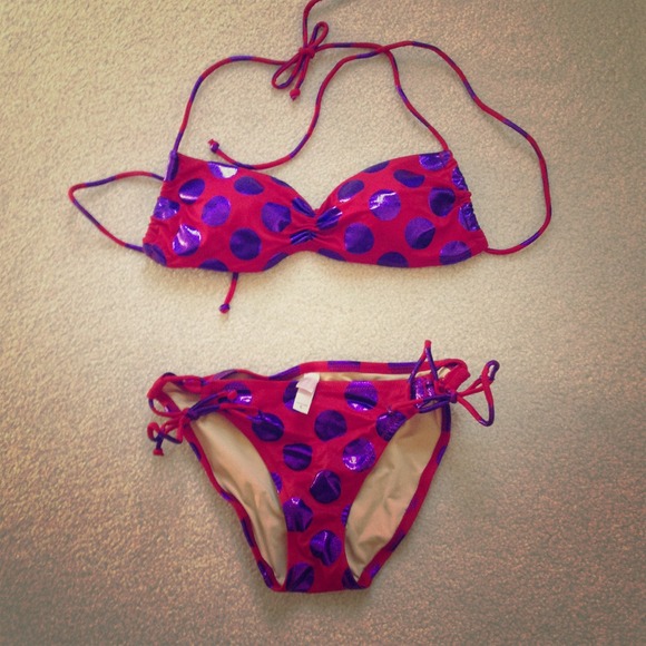 VS bikini