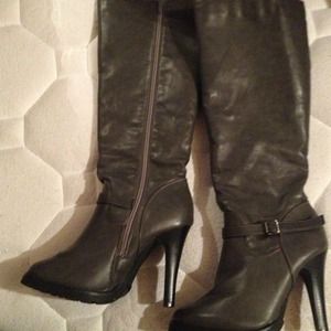 Grey heel Boots