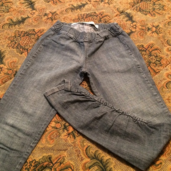 Great condition all for 15 - Picture 2 of 4