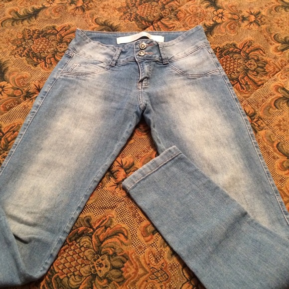 Great condition all for 15 - Picture 3 of 4