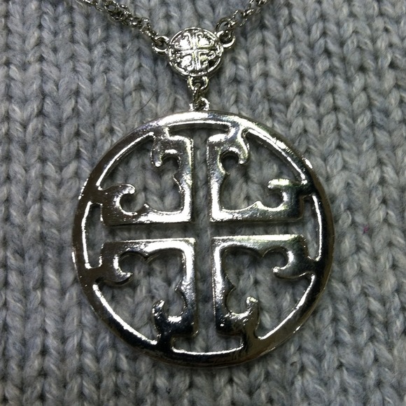 Tory burch necklace and earrings
