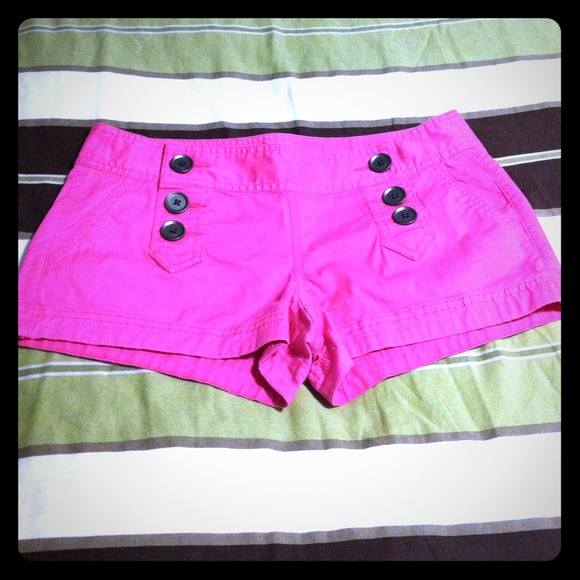 🔴SOLD🔴Express Bright Pink Button Front Shorts