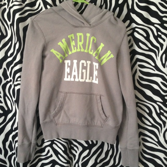 American Eagle Outfitters Sweaters - TRADING @kdixon