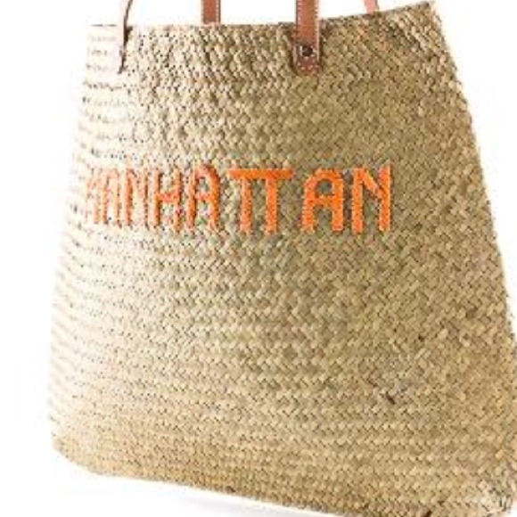 CLOSET CLOSED - Picture 3 of 4