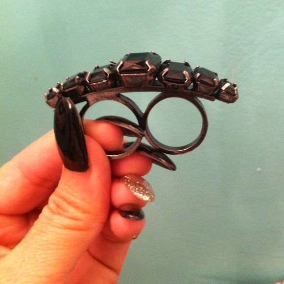 7 stone emerald cut black onyx double finger ring - Picture 2 of 4