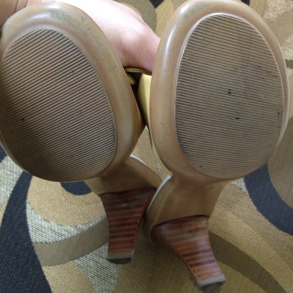 Cute real leather heels - Picture 3 of 3