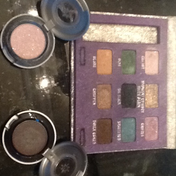 Urban Decay Shadow set