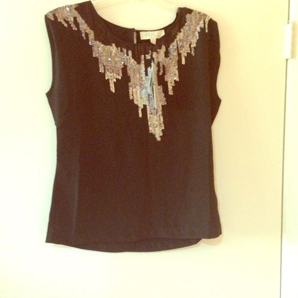 REDUCED NWT Olive & Oak tank