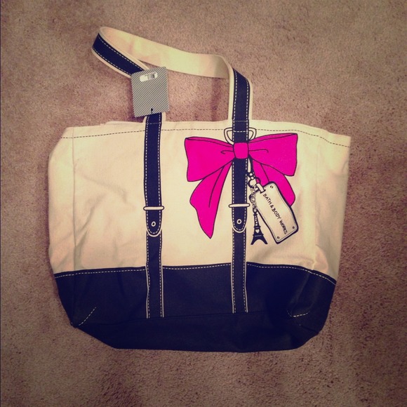 Paris bath and body works VIP bag