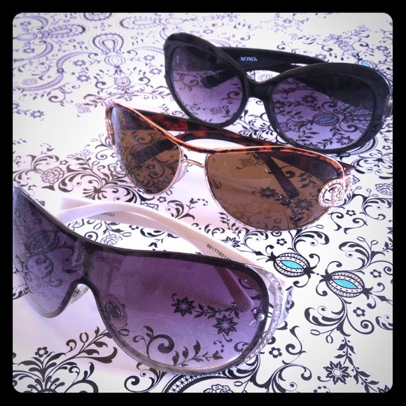 TRADED! 3pairs of sunglasses! @kdwyer main image 4