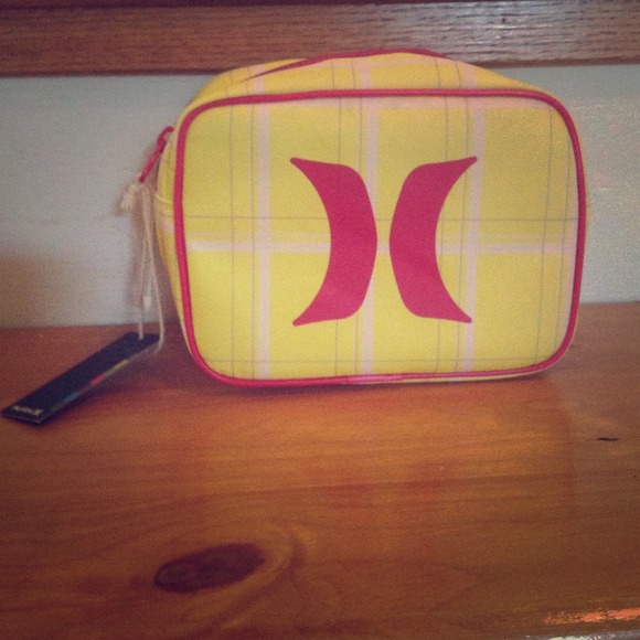 Yellow and Pink Hurley Make Up Bag💛🎀💕
