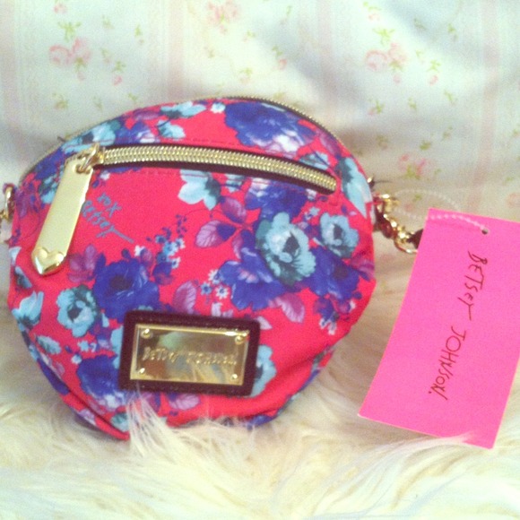 Betsey Johnson Snap Crackle Pop Flower Crossbody