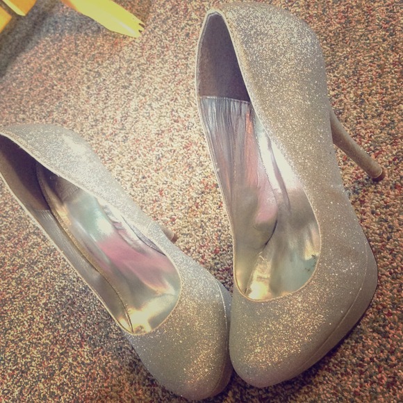 Traded!Sparkle high heals