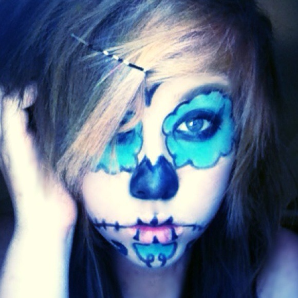 Sugar Skull Makeup - Picture 2 of 4