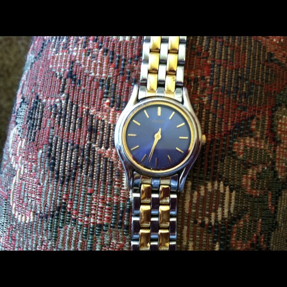 Bundled! Watch & sandals!