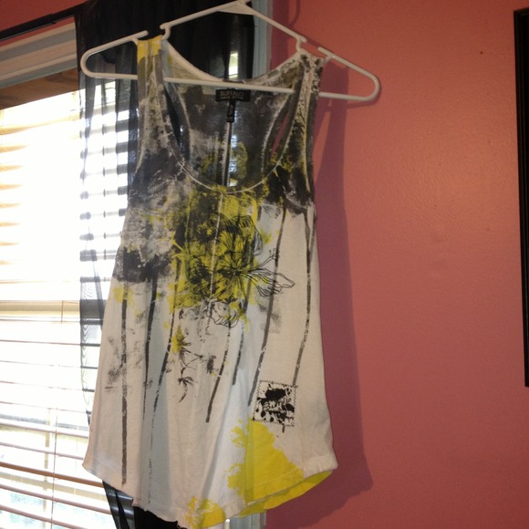 Sold in Bundle!  Xs Tank top. Brand Buffalo - Picture 1 of 4