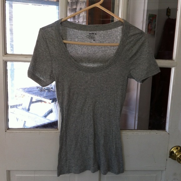 SOLD  IN BUNDLE! Scoop neck TShirt!