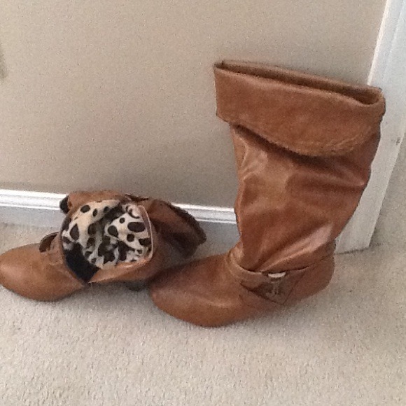 Brown boots