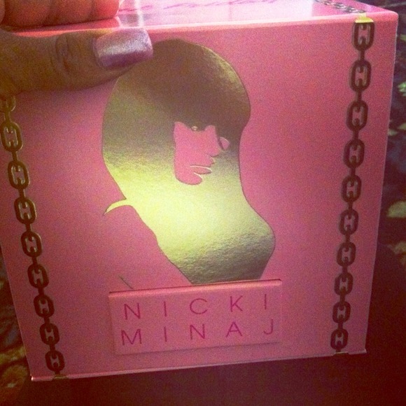 Nikki Minaj Perfume Set