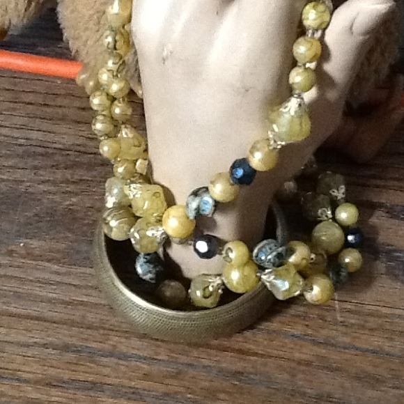 Necklace - Picture 2 of 2