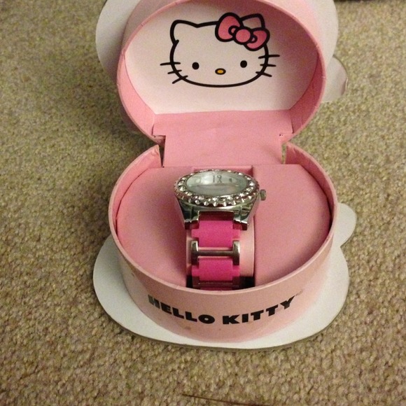 Watch - Picture 2 of 3