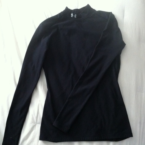 🎀RESERVED🎀 Under Armour long sleeve
