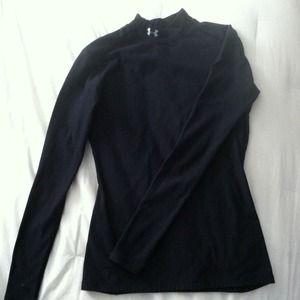 🎀RESERVED🎀 Under Armour long sleeve