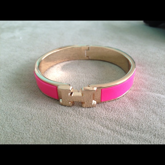 ⛔SOLD⛔ Fashion colorful H bracelet - Picture 4 of 4