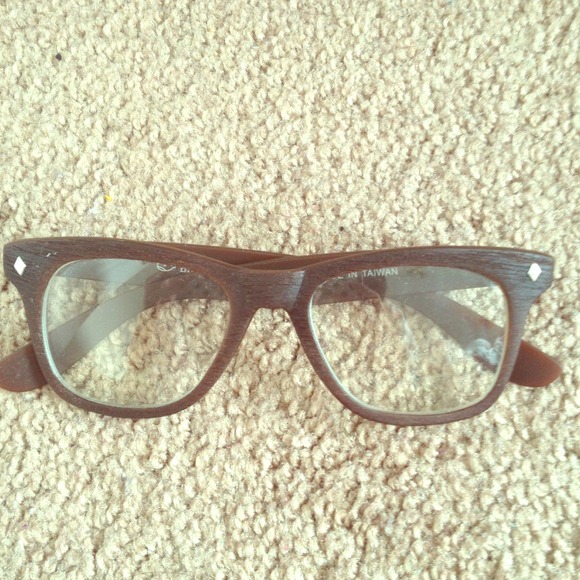 Fake wood glasses