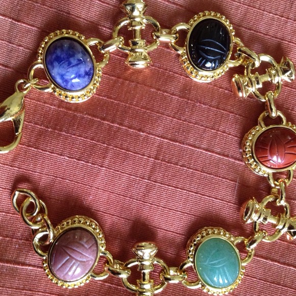 Jewelry - Brand new genuine stones scarab