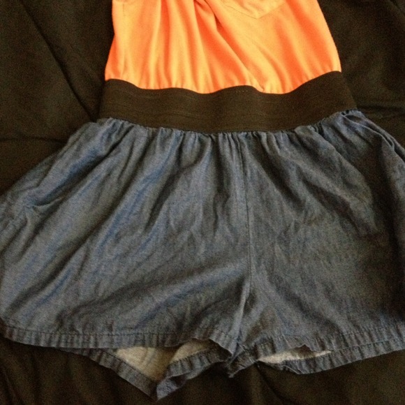 Color block romper - Picture 3 of 3