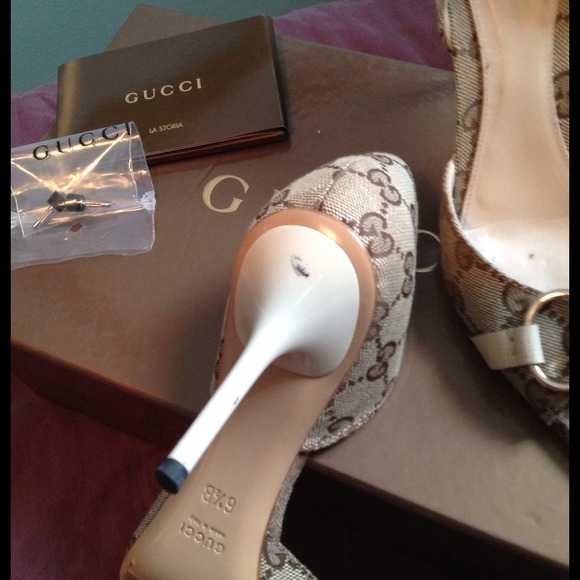 🎉👠👏🎊SOLD, SOLD😍👏👏 - Picture 4 of 4