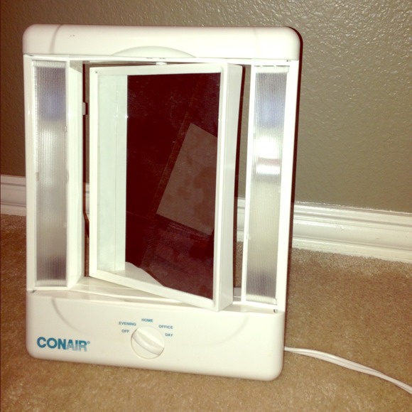 ❌RESERVED❌Conair lighted mirror