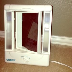 ❌RESERVED❌Conair lighted mirror