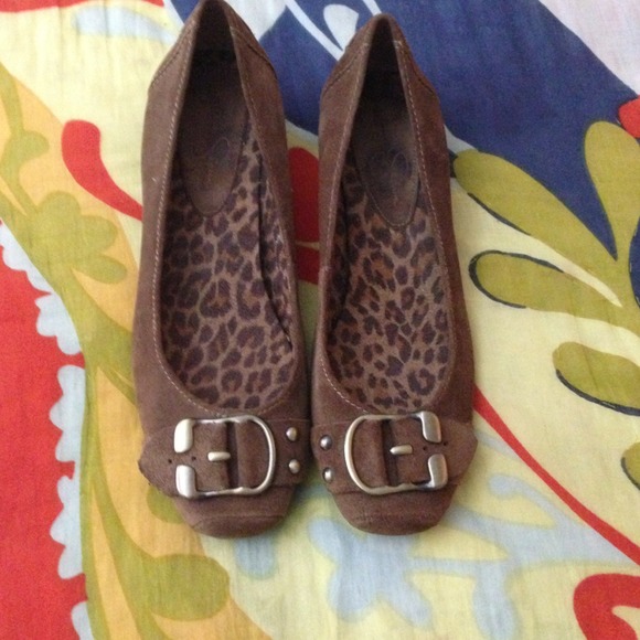 Jessica Simpson wedges