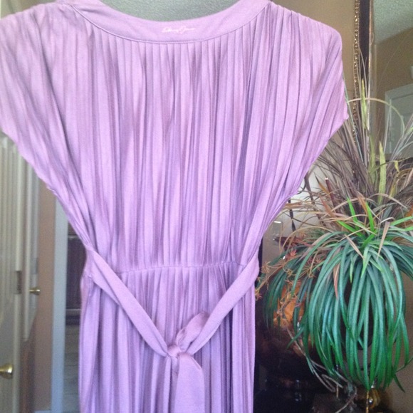 Dress - Picture 3 of 3