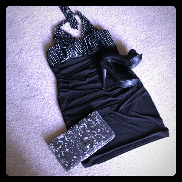 ⚫⚪Polka Dots are IN This Summer!⚪⚫