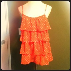 Brand new coral polka dotted tank. 💗