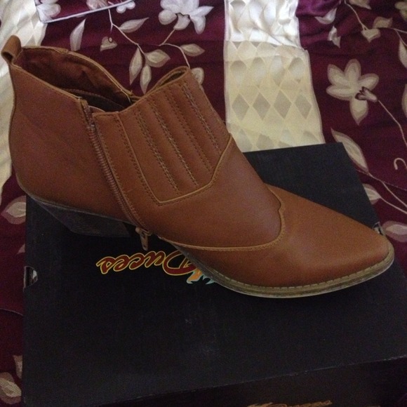 Ankle Boot