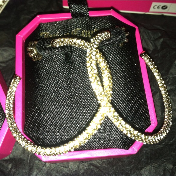🎀Juicy Couture bundle for Hawaiianrain