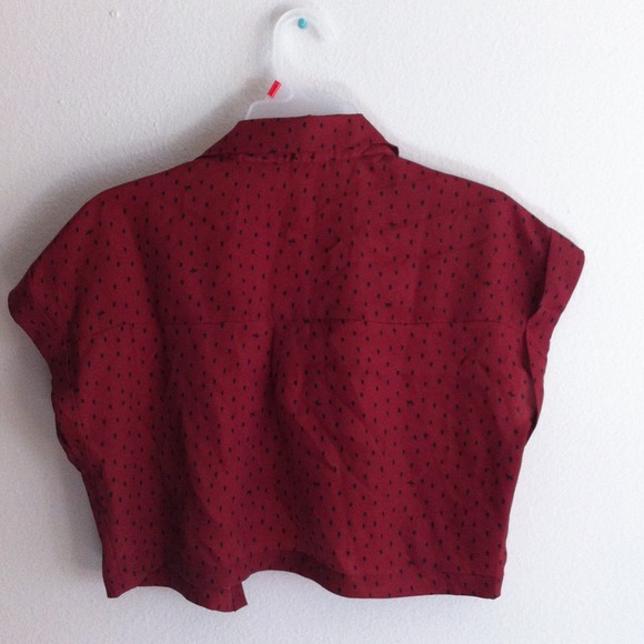 ****SOLD****Red Patterned Crop Top! - Picture 2 of 4