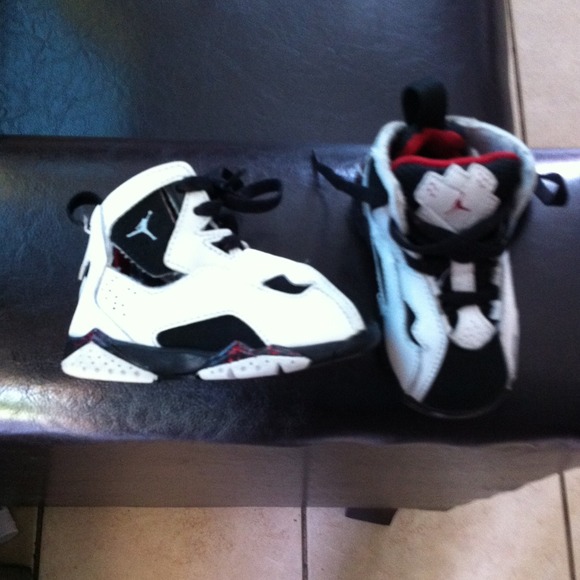 Jordans 4c