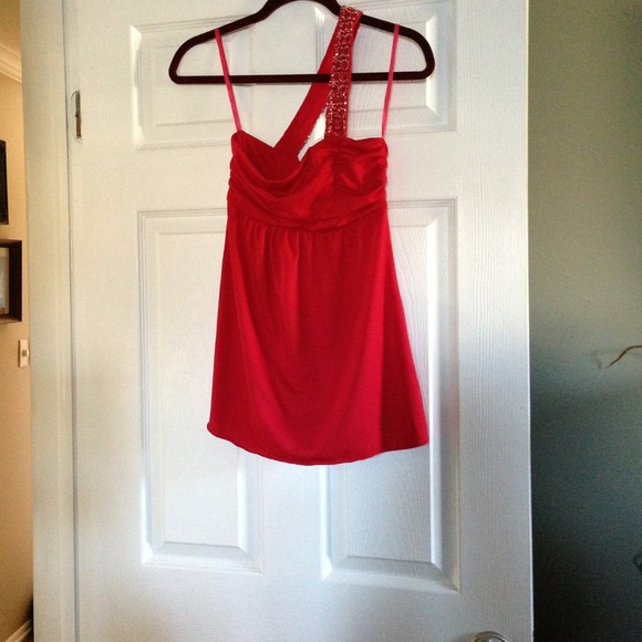 One shoulder sexy tank top!